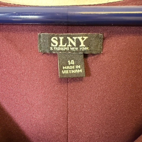 SLNY Tiered Caplet Dress Rhinestone Detail Deep Plum Wine Color Women’s Size 14 - Picture 9 of 11